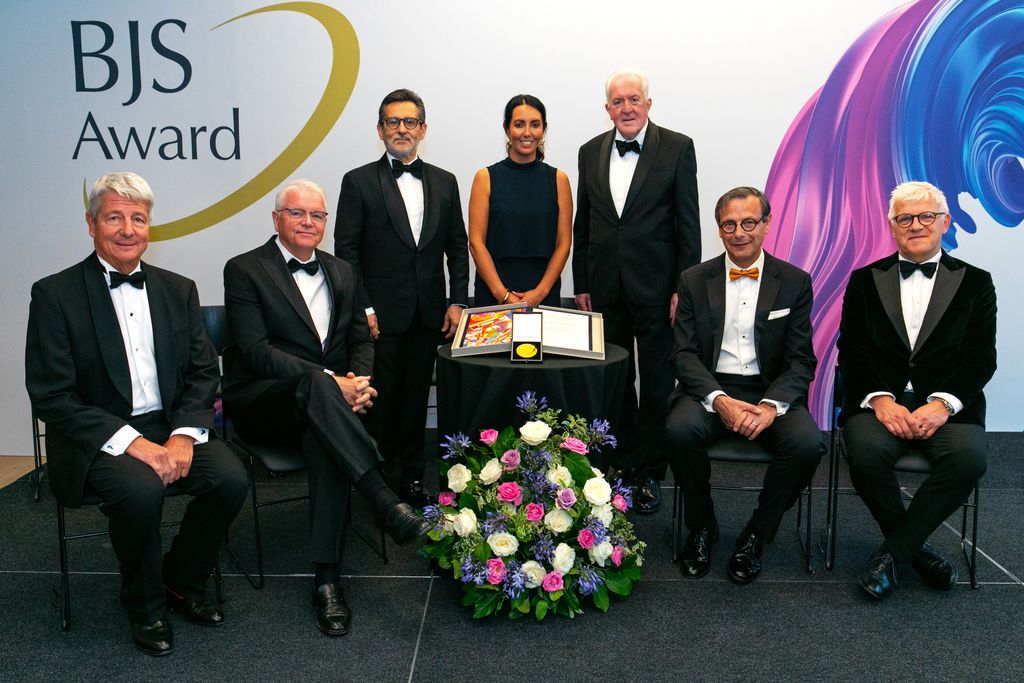 🎉 Congratulations once again to Professor James Shapiro, recipient of the 2025 BJS Award.

The full Award ceremony as well as the interview is available to watch on our YouTube channel:
👉buff.ly/QCnte14 

Our sincere thanks to the Royal College of Surgeons of England