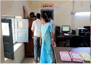 DdoBijnor's tweet photo. अद्योहस्ताक्षरी द्वारा दिनॉंक 14.09.2023 को पूर्वान्ह 11.00 बजे विकास खण्ड कार्यालय, कोतवाली का निरीक्षण किया गया। निरीक्षण टिप्पीण के लिए इस लिंक पर क्लीक कर डाउनलोड कर सकते है। 
https://t.co/9bN1an0Amk https://t.co/xKfXafghtU