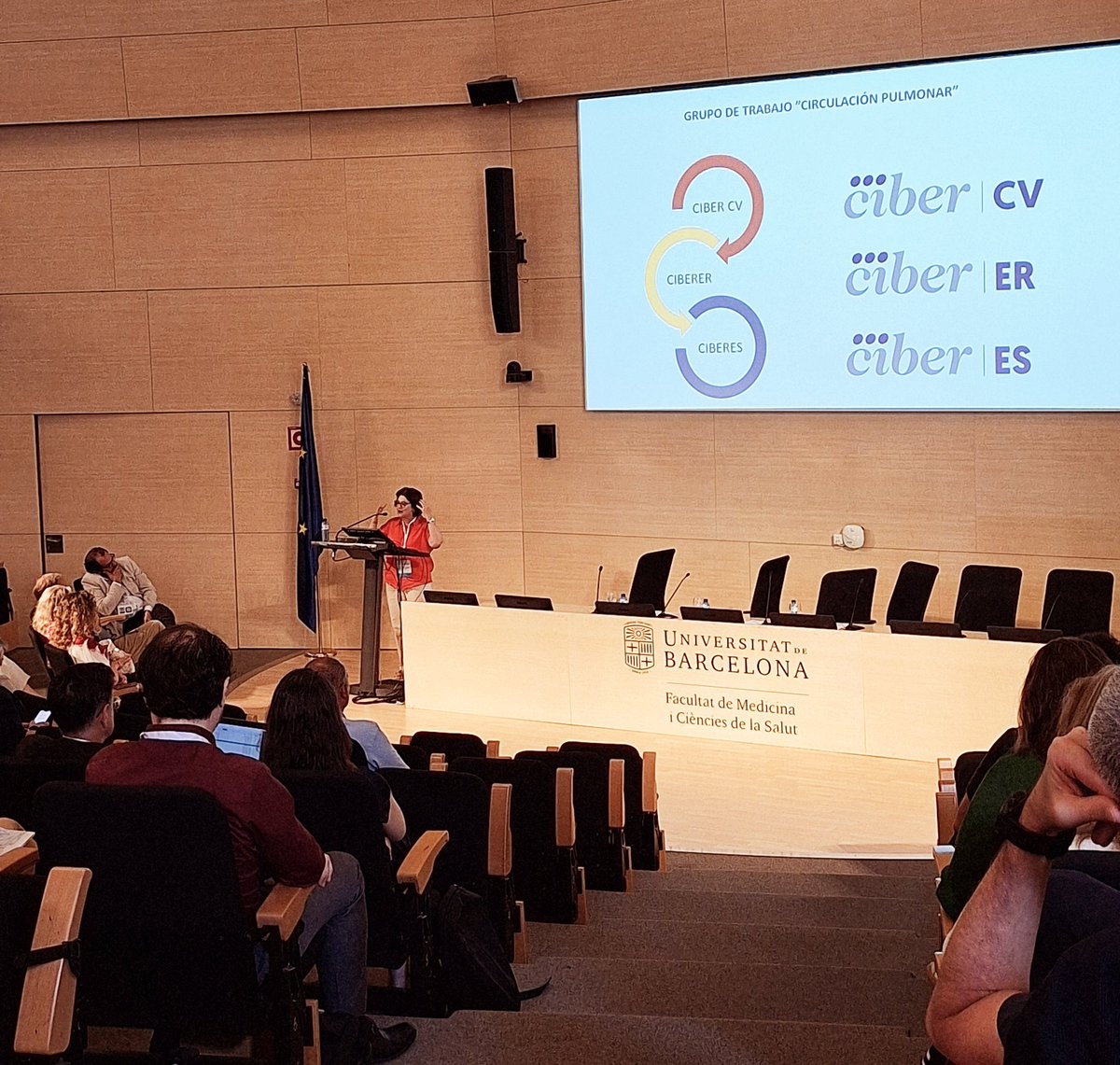 Servicio Cardiología Hospital 12 de Octubre (@cardio_h12o) on Twitter photo Estamos en la reunión anual conjunta CIBERCV y CIBERES de <a href="/CIBER_ISCIII/">CIBER ISCIII</a> en Barcelona. Pilar Escribano de <a href="/H12O_HPulmonar/">Hipertensión Pulmonar H12O</a> nos actualiza las investigaciones en #HipertensiónPulmonar, una enfermedad en la que cardio y neumo unen esfuerzos 🫀🫁 Estamos en la reunión anual conjunta CIBERCV y CIBERES de <a href="/CIBER_ISCIII/">CIBER ISCIII</a> en Barcelona. Pilar Escribano de <a href="/H12O_HPulmonar/">Hipertensión Pulmonar H12O</a> nos actualiza las investigaciones en #HipertensiónPulmonar, una enfermedad en la que cardio y neumo unen esfuerzos 🫀🫁