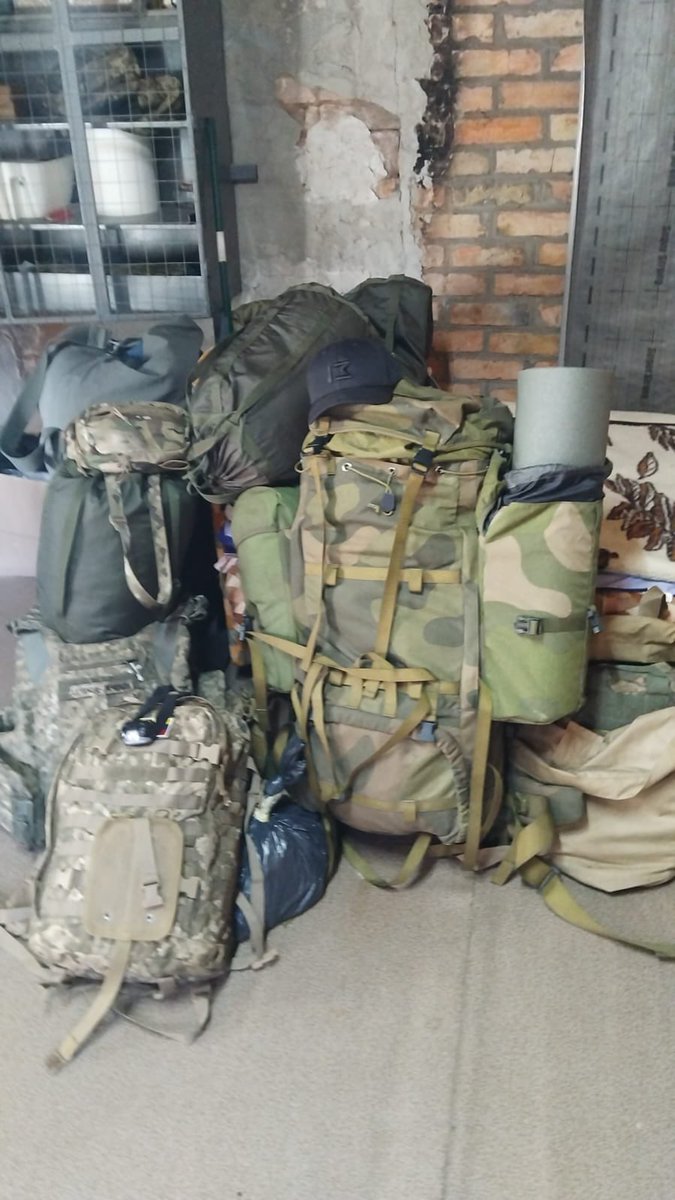 EsResistencia's tweet image. El Batallón Bolívar se despliega hoy para ir al combate en misión especial en defensa de la soberanía, democracia y libertad de Ucrania y el mundo.🗽✊🇺🇦
Slava Ukraini
Que Dios los proteja y acompañe.
Que Atenea los abrace, preste escudo y lanza hermanos ¡Viva la Libertad!🙏