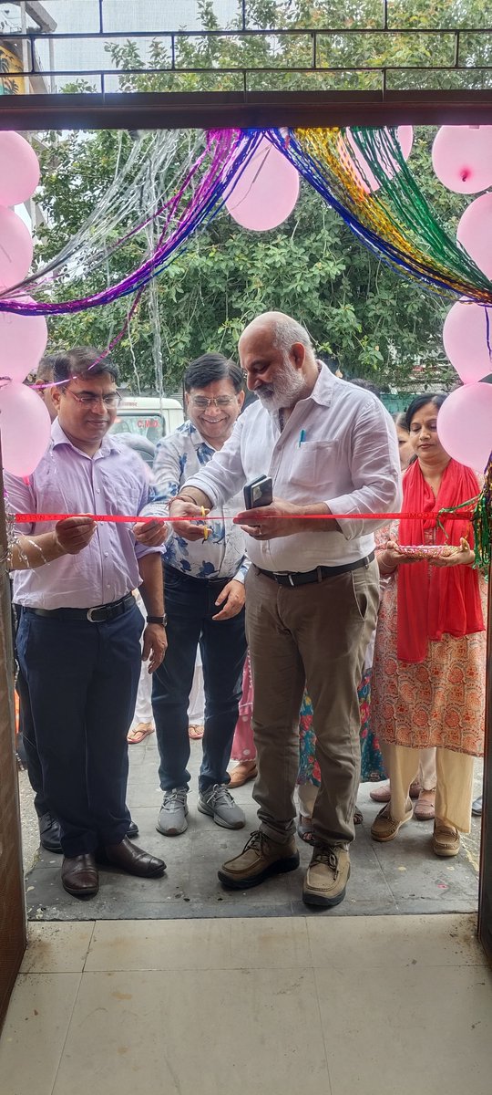 NUHMMBD's tweet photo. Dr Kuldeep Singh, CMO Moradabad inaugurated Stop Diarrhoea Campaign at UPHC ESI Town Hall with the support of PSI India https://t.co/wzfbDGpR1L