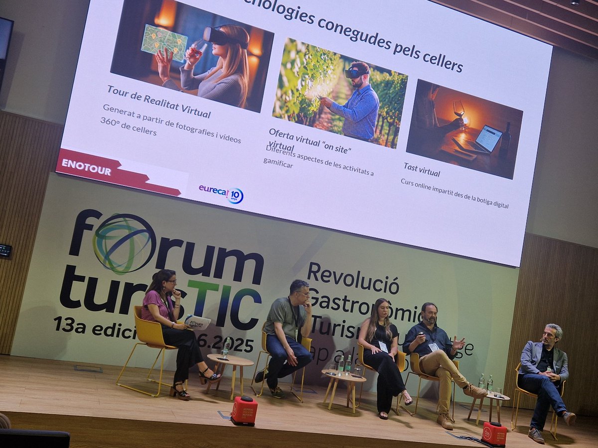 Eurecat_news's tweet photo. Mostrem al #ForumTurisTIC la plataforma virtual ENOTOUR, una eina adaptada a diferents tipologies de cellers i que els ajuda a formar-se i a millorar competències https://t.co/0Ki7aNGYER