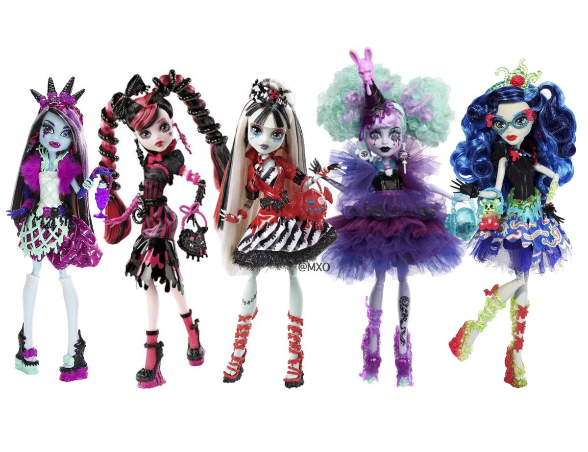 all the Sweet Screams dolls together