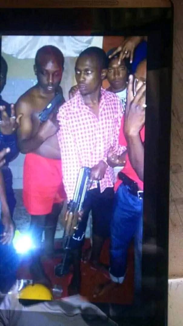 THE CRAZY STORY OF MWANEE SPARTA(GAZA GANG RING LEADER)

thread 🧵