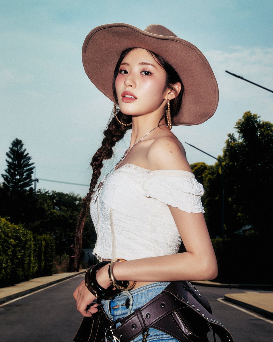 realfromis_9's tweet photo. fromis_9 (프로미스나인)
The 6th Mini Album [From Our 20’s]
2025.06.25 6PM (KST)

🛻 #Journey
#박지원 #PARKJIWON

#fromis_9 #프로미스나인
#From_Our_20s
#LIKE_YOU_BETTER https://t.co/GTCfhjzbwq