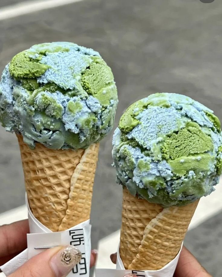 Cute Dessert tweet media
