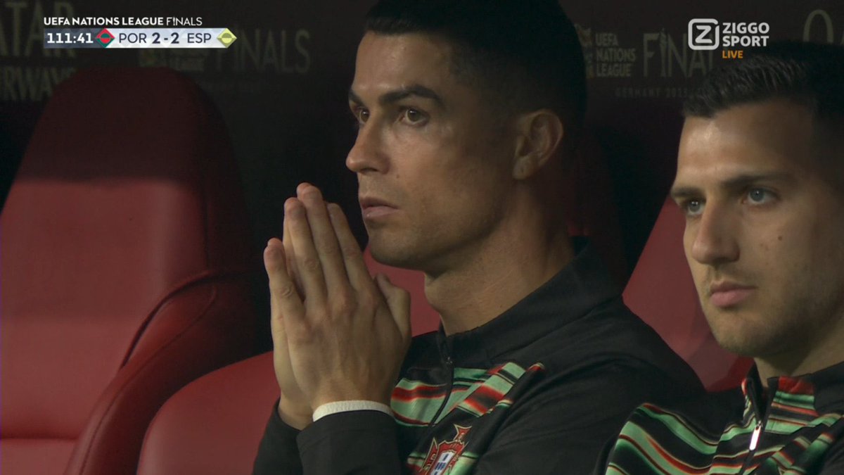 Enzo Ishall released a banger today but Im scared to tweet about it,  people will say I have been paid 😭😭😭