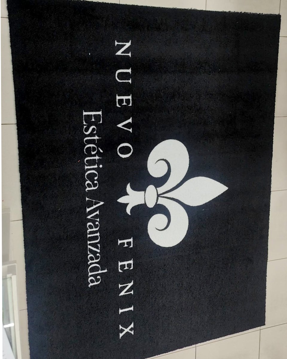 En PLANET PRINT convertimos tu diseño, logo o idea en una alfombra exclusiva que refleja tu estilo o marca. 
 ✔️Diseño 100% personalizado
 ✔️Calidad profesional y duradera
 ✔️Ideal para branding, marketing y decoración

#AlfombraPersonalizada #DecoraciónConEstilo #PlanetPrint