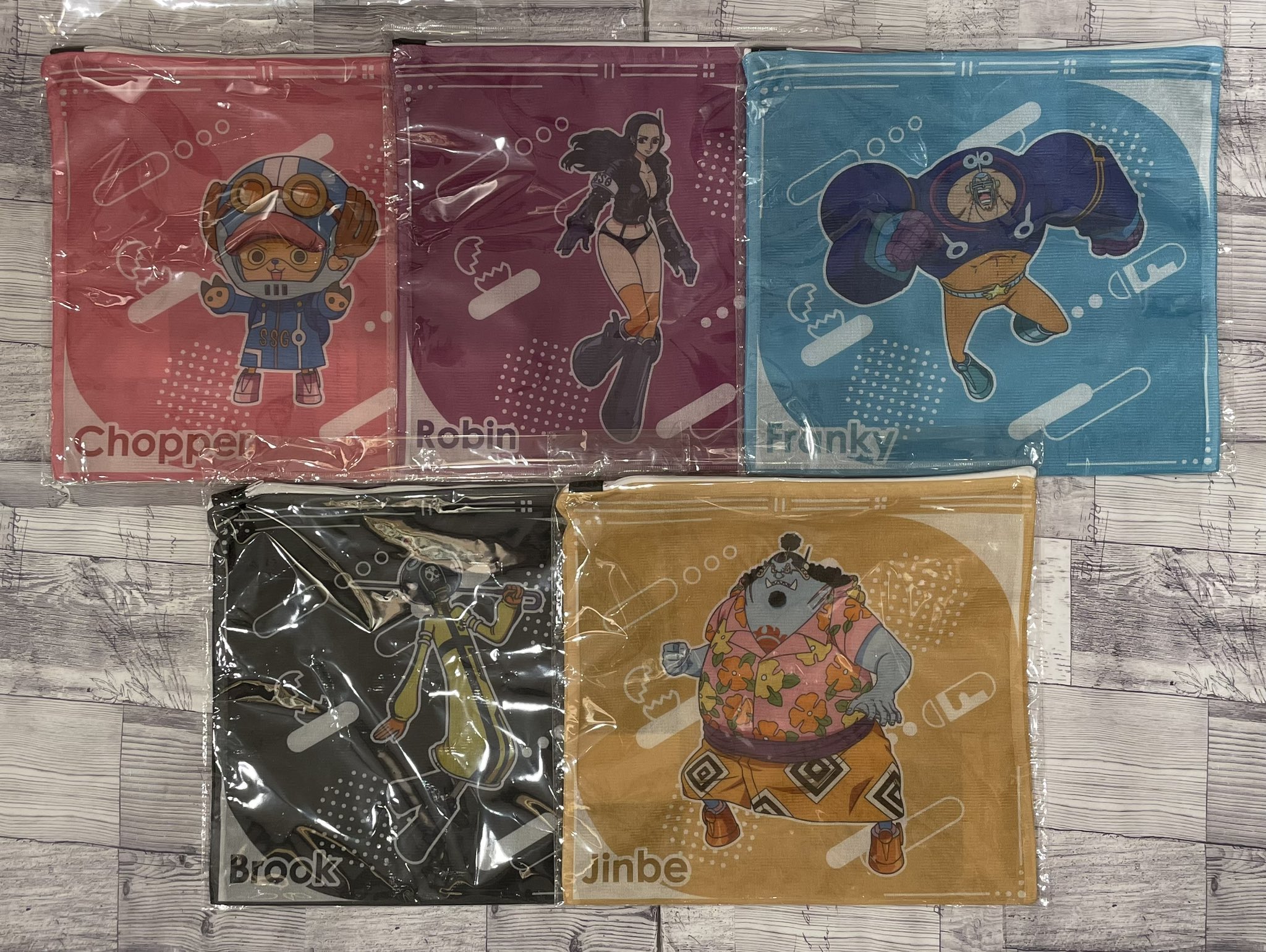 Amazon.co.jp: ご当地限定ワンピース 麦わらストア 名古屋店 缶