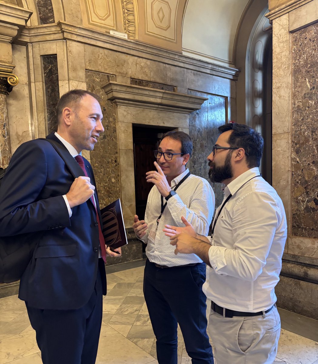 berni alvarez (@b5alvarez) on Twitter photo 🏛️L’àmbit parlamentari és essencial per fer avançar les polítiques esportives del país
🤝És des del diàleg, el consens i el compromís que podem garantir que l’esport i l'activitat física continuïn sent una eina de transformació social
#esportcat #ElGovernDeTothom <a href="/parlamentcat/">Parlament de Catalunya</a> 🏛️L’àmbit parlamentari és essencial per fer avançar les polítiques esportives del país
🤝És des del diàleg, el consens i el compromís que podem garantir que l’esport i l'activitat física continuïn sent una eina de transformació social
#esportcat #ElGovernDeTothom <a href="/parlamentcat/">Parlament de Catalunya</a>