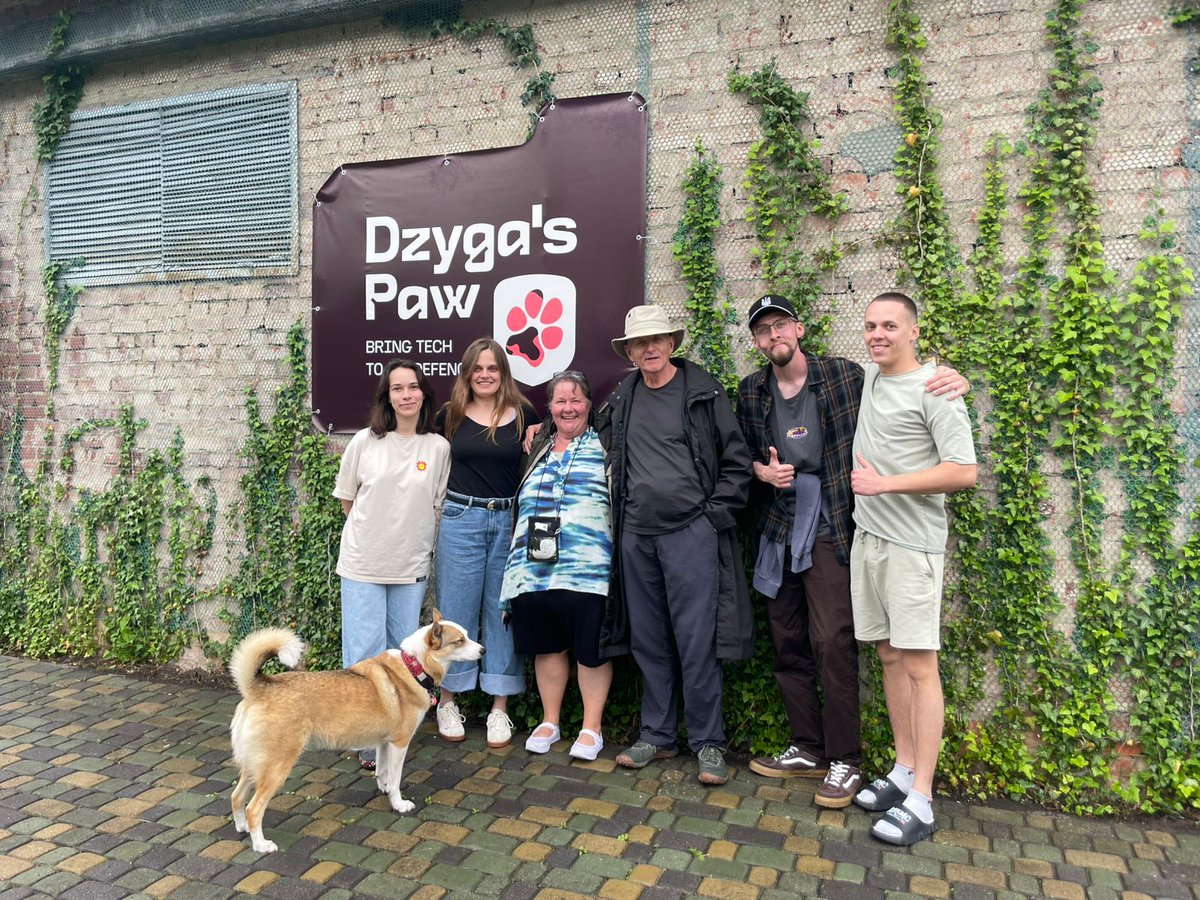 flunkertungle9's tweet photo. Every time I return home from Ukraine, I'm left with the thoughts and memories of the inspirational people I've met. Their strength and resilience is unbeatable.. 🛡🇺🇦

Thank you, @dzygaspaw, for having us. It was amazing to meet you all! 🫂🙏 https://t.co/EVXIQzrGl4