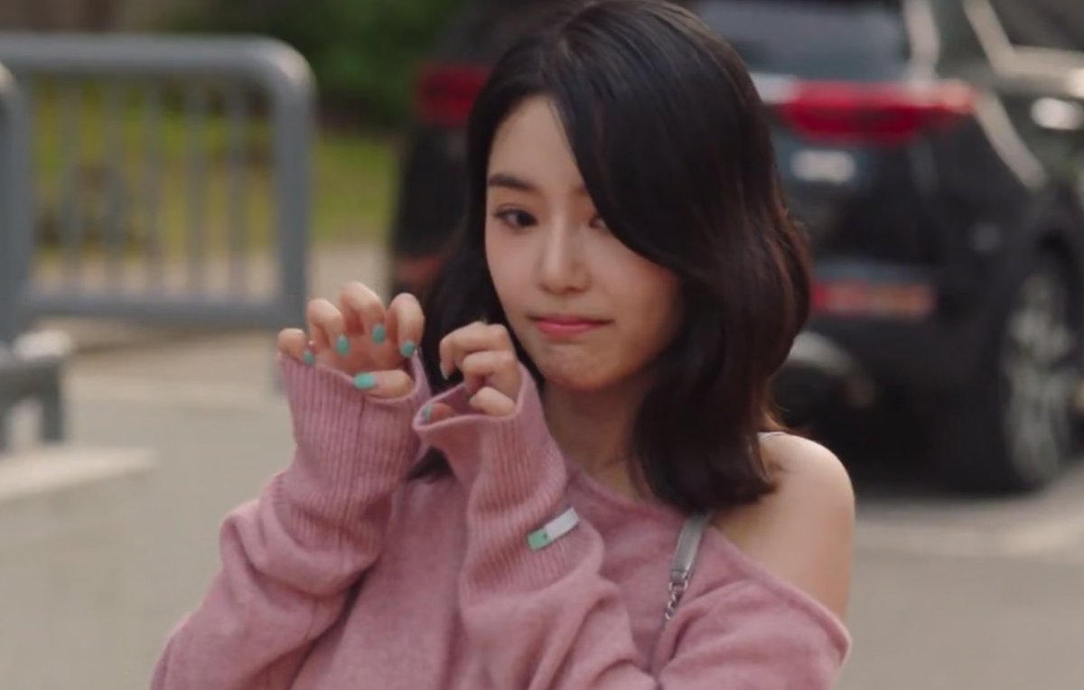 daheeverse's tweet photo. #ChoiMoonHee cameo, my pretty babe!
#SalonDeHolmes #SalonDeHolmesEp2 https://t.co/Htwo0CXNPB