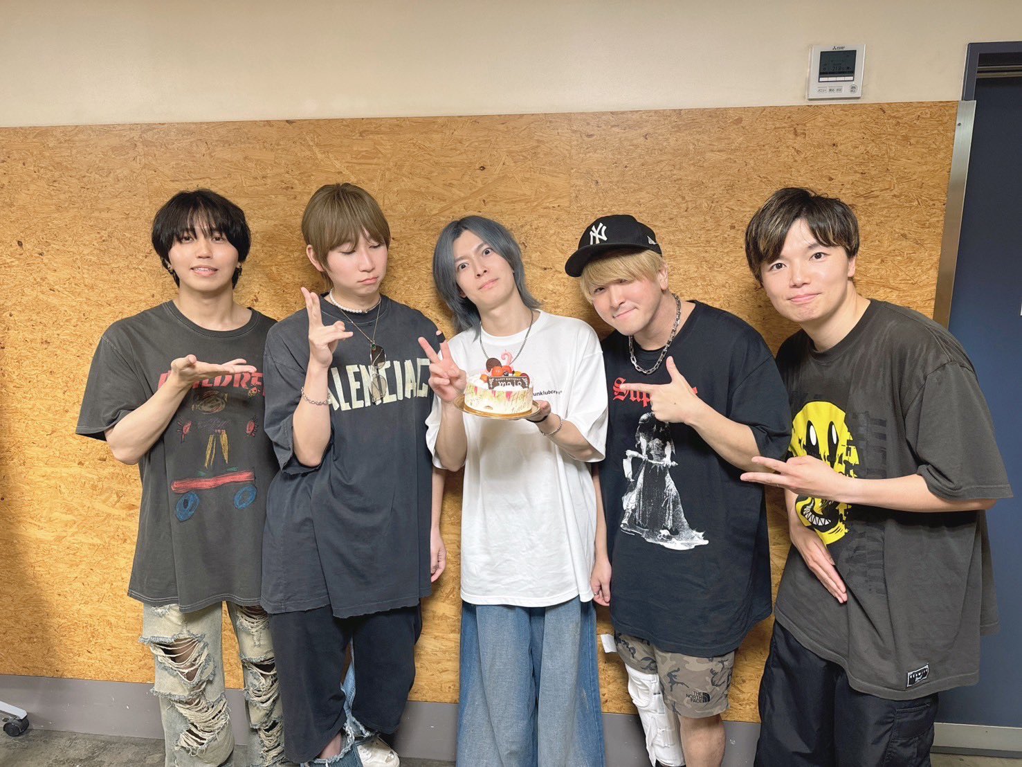 THREEE_STAFF【すりぃ】 (@THREEE_STAFF) / X
