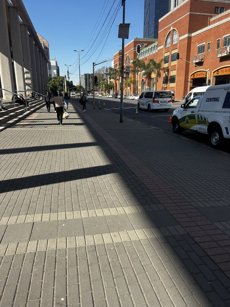 RamaboduObakeng's tweet image. Pretoria CBD next to Tshwane house that’s how a city must be we want a clean city of Tshwane .