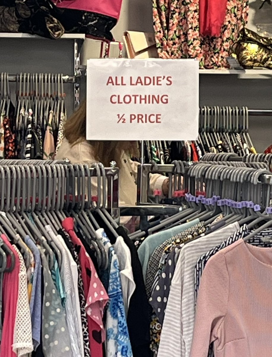 Not normally a grammar-extremist, but this is a crime against the apostrophe.