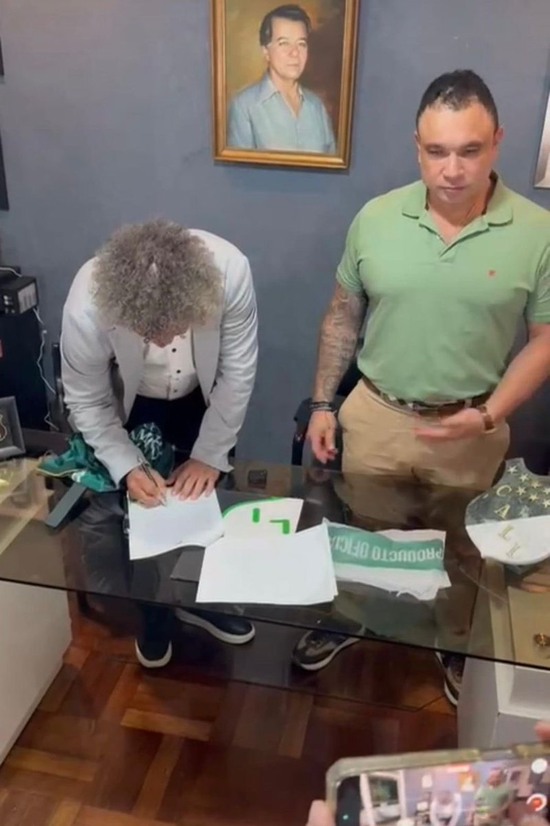 Gamero Ya firmó !!
Directivos esperan poder dar al <a href="/AsoDeporCali/">Deportivo Cali</a> un nuevo aire institucional y deportivo.