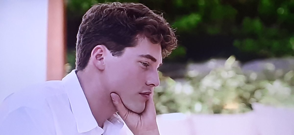 Brooks is so laid back &amp; cool  I think they show the guys too much just bc they're gay. Want to see more of Theresa &amp; Kim's daughters. #NextGenNYC #RealityTV