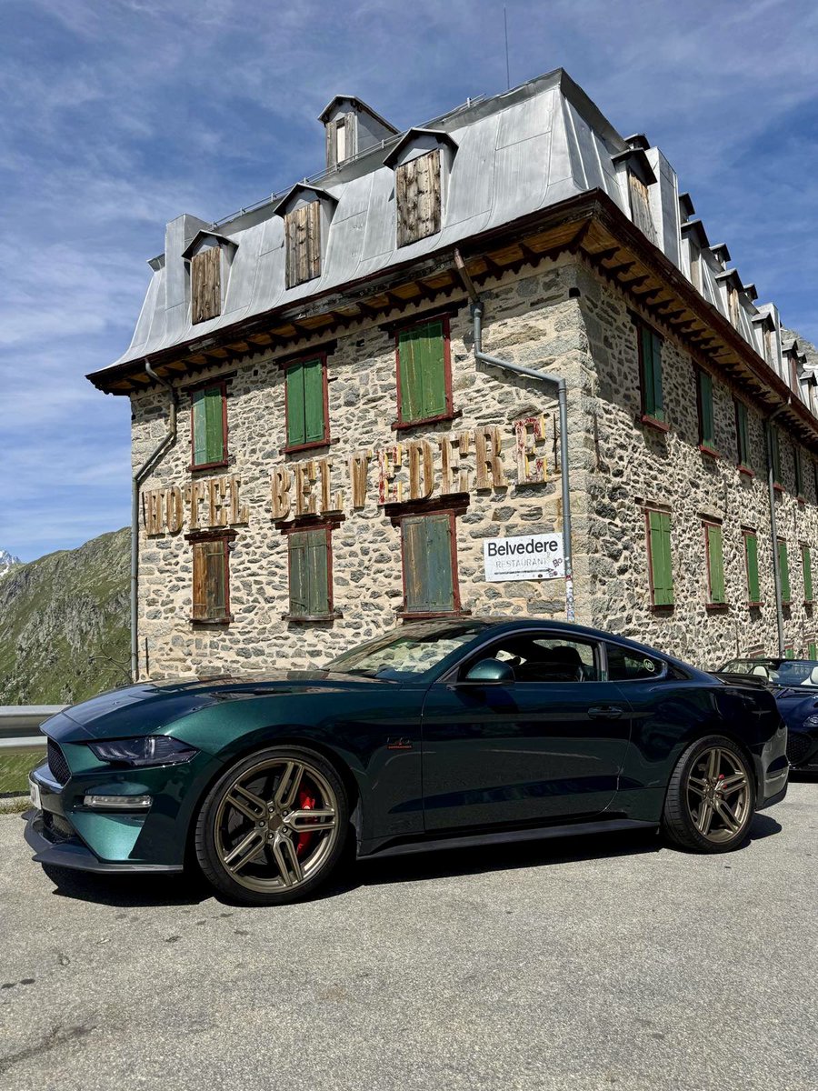 Switzerland, what a place.
😍

Apart from coach drivers, that take coaches up mountain passes. 
You can go and 🤬 yourself.