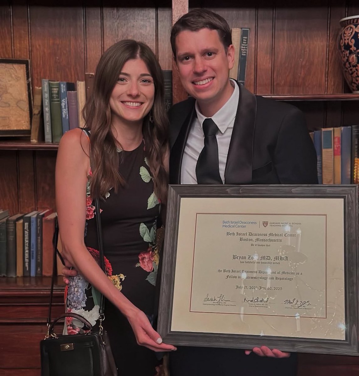 StephCohenMD's tweet image. Could not be more proud or excited for my best friend for finishing fellowship
