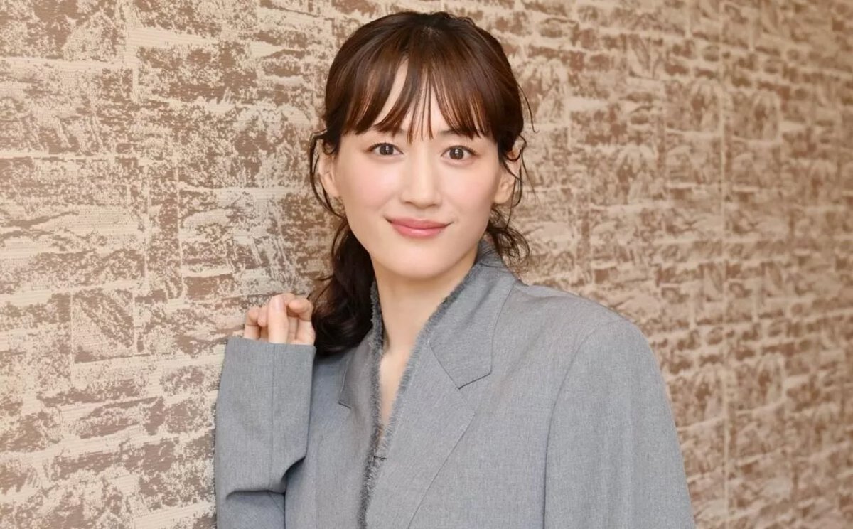yeskiri's tweet photo. 北川景子 38歳
新垣結衣 37歳
綾瀬はるか 40歳
安達祐実 43歳

信じられん…… https://t.co/LqfdVBaZxi