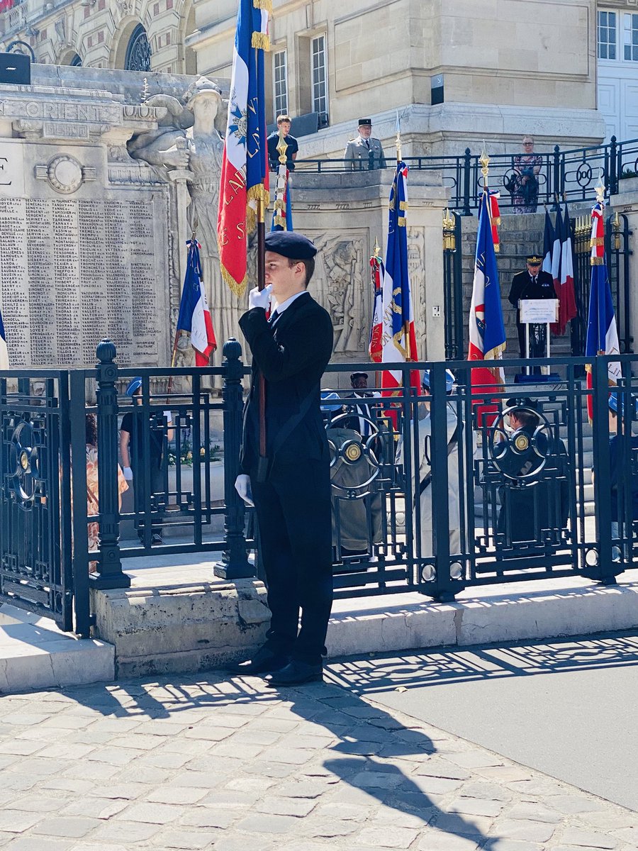 Aux côtés de <a href="/FdeMazieres/">François de Mazières</a> , <a href="/Prefet78/">Préfet des Yvelines 🇫🇷</a> Frédéric Rose, Jean Pierre de Roussane, nous commémorions la journée de l’Appel du 18 Juin.

L’occasion de rendre hommage et de se recueillir pour l’ensemble des résistants français qui ont refusé la défaite et ont continué à se battre pour