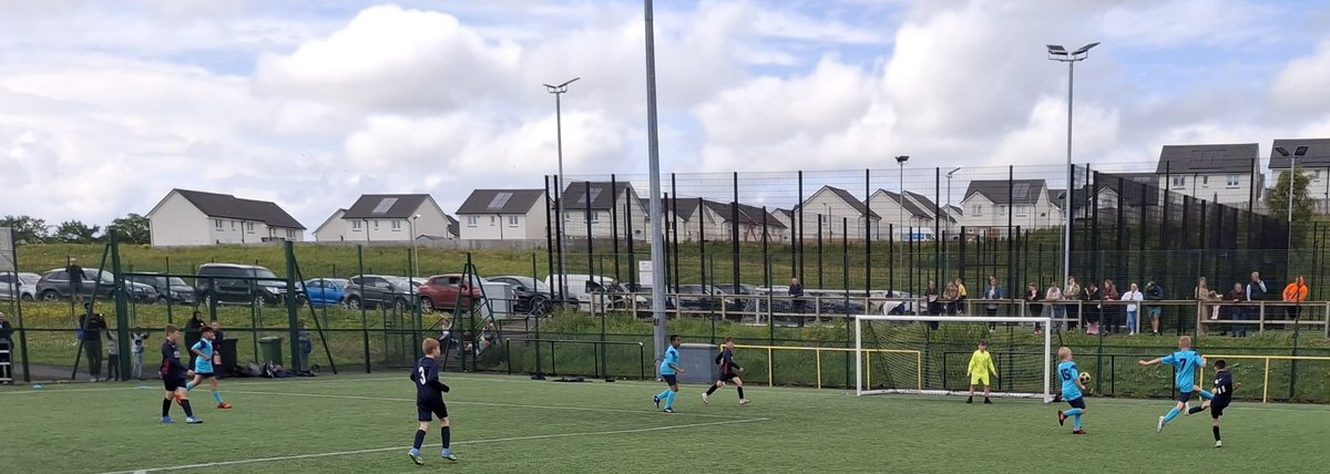 ASGBannerman's tweet image. Brilliant final #football ⚽️ session of the school year
Thank you to players, teachers & coaches @CaledoniaPri @CranhillP @Garrowhillps @mvpglasgow @SunnysidePri @Swinton & to all schools who have participated this year 👏👏
Also thanks to Danny and staff @ComplexStepford 👍