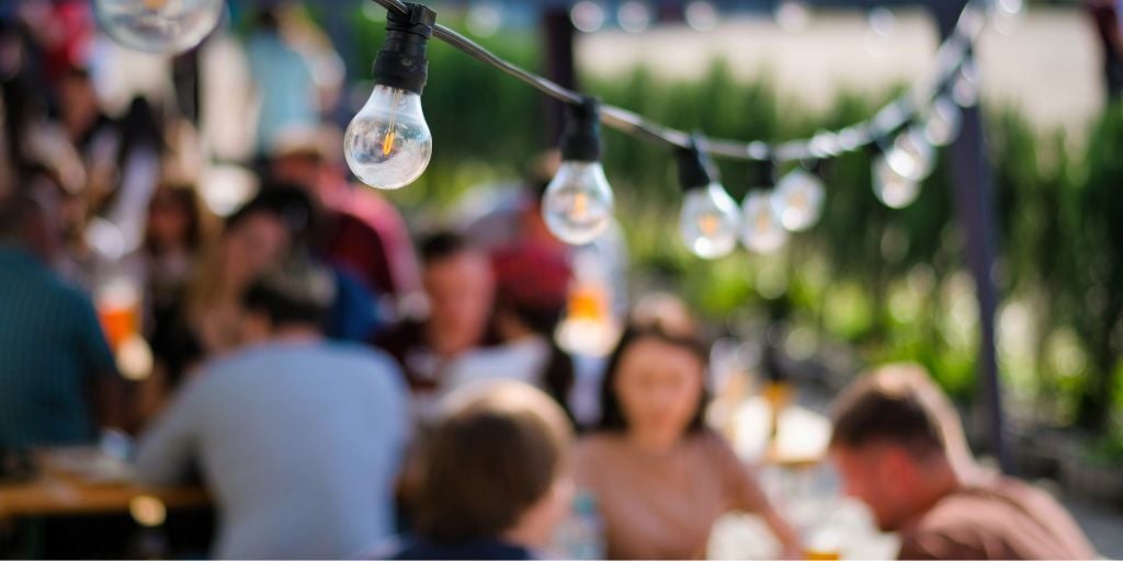 The summer tourism season is here, and 58% of #smallbusiness owners are concerned the U.S.-Canada trade dispute will be disruptive, says the Canadian Federation of Independent Business (#CFIB).
hubs.li/Q03sB-VN0