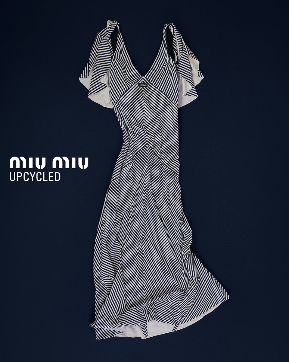 トップス miumiu archive meshedswitching top miumiu archive meshedswitching top - メルカリ