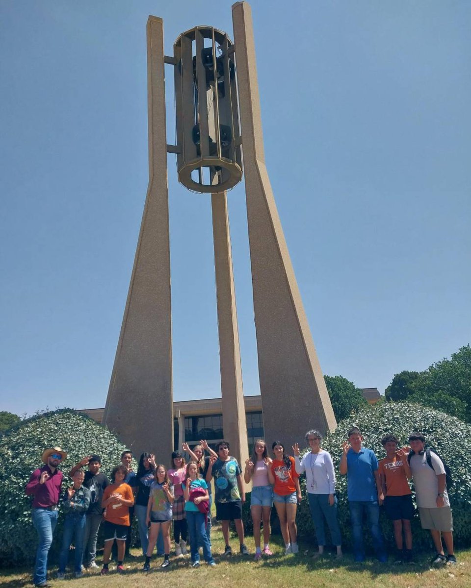 Students from Grandfalls, McCamey &amp; Crane visited campus this week!
Big thanks to MC recruiter Abby for the awesome tour (and photo!) 💚

Want your own tour?
midland.edu/services-resou…