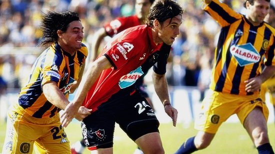 NicoFernandezBB's tweet image. 📅 Segunda tanda de #efemérides del 18/6 👇

⚡️ Primer clásico rosarino
👏 Debuts de #Labruna y "Patota" #Potente
🎂 Nació @patronbermudez
🏆 #Racing ganó la Supercopa
😇 Murió Ernesto #Grillo
😱 ¡Tremenda última fecha del torneo de Primera!

🔎 Mirá: bit.ly/35s63FS