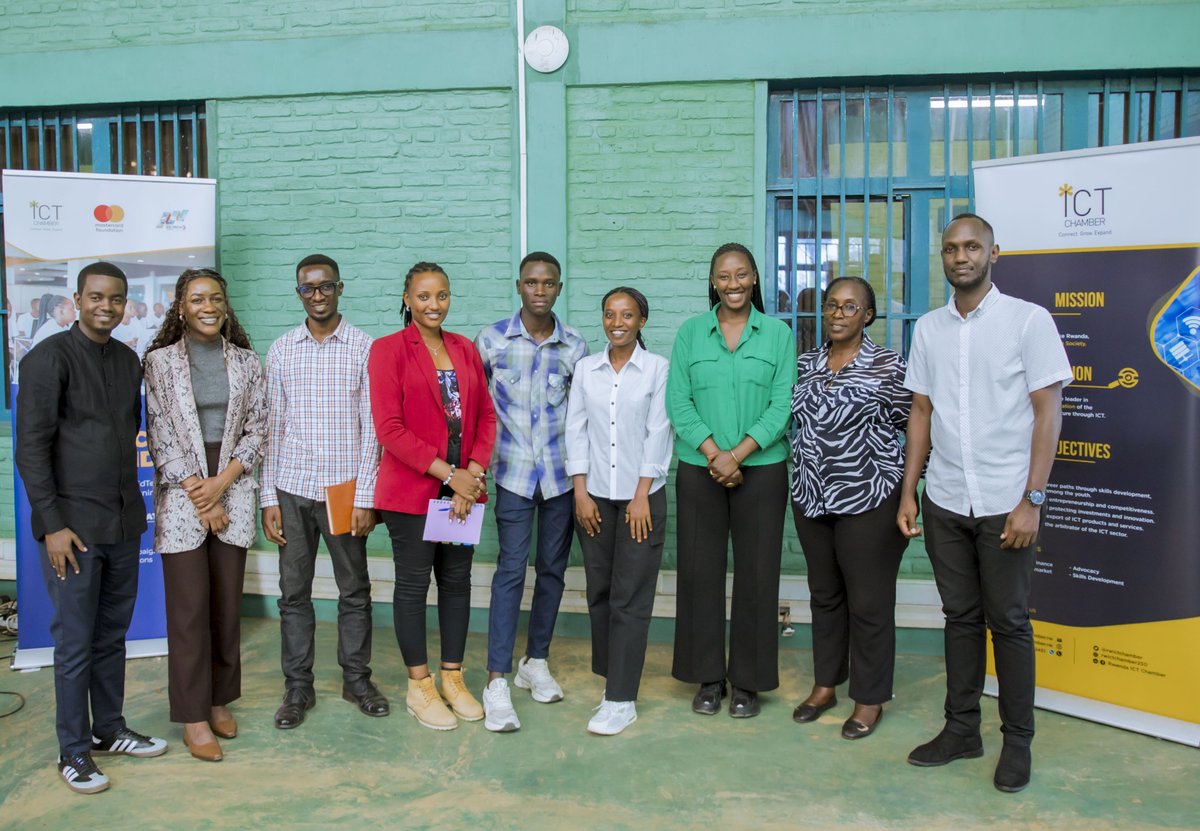 rwictchamber's tweet photo. !Refugees are resilient dreamers and doers.
Under the theme Solidarity with Refugees – Twifatanye n’impunzi mu ikoranabuhanga mu burezi, the @rwictchamber , in partnership with the @MastercardFdn , hosted the June edition of #EdiTech Mondays Rwanda on June 16, 2025, live from #Mahama Refugee Camp. The episode, held in commemoration of World Refugee Day, aimed to raise awareness of refugee experiences and advocate for greater inclusion in education through technology.
Join the movement. Invest in refugee-led solutions today.
#EdTechMondays
#Youngafricahworks
#SolidarityWithRefugees #EducationForAll