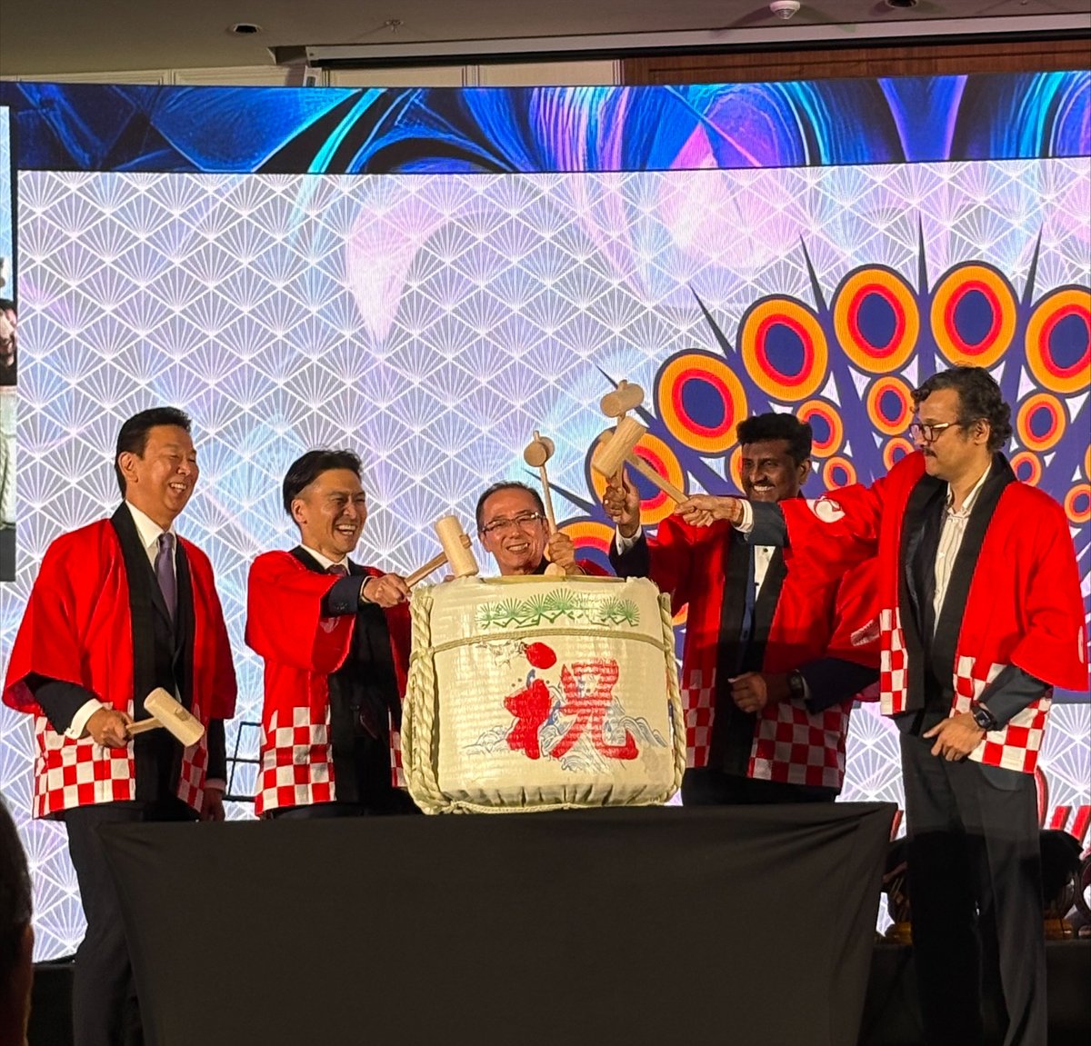 Celebrating 150 years of innovation with Shimadzu at the launch of their new office in Mumbai ! 🌟 Congratulations to Mr. Akira Watanabe &amp; the amazing Shimadzu team! 🎉#Shimadzu150 #MumbaiLaunch #InnovationJourney