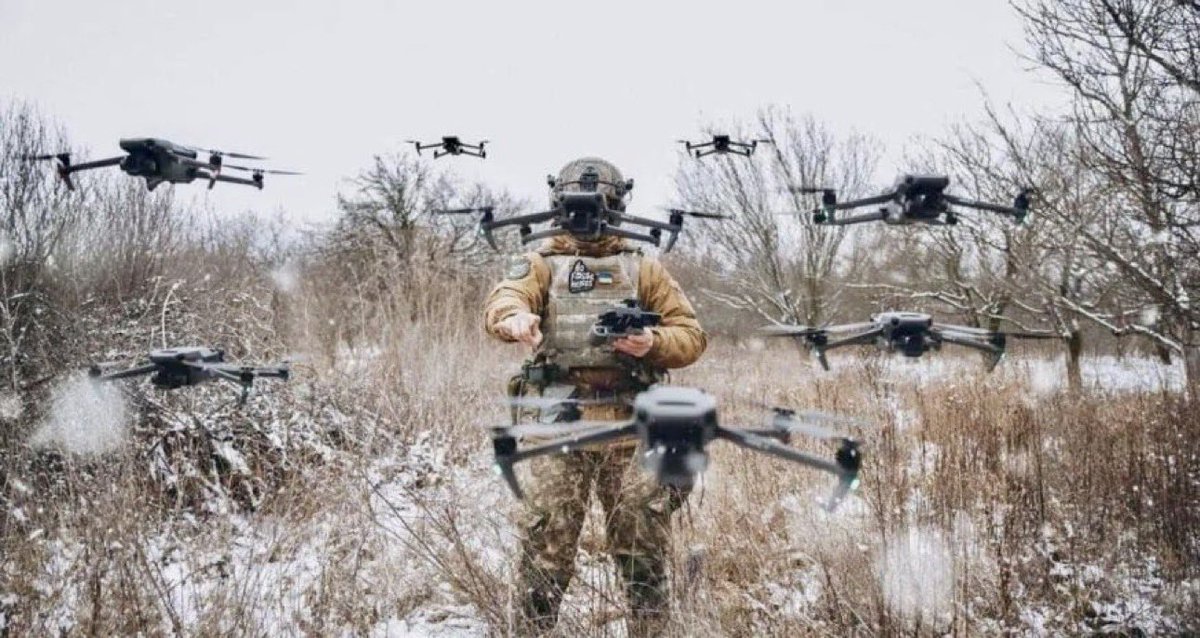 GrandpaRoy2's tweet photo. Ukrainian drone leader Maria Berlinska argues that only a technological shield of drones and robots can make Russian losses unbearable.

“I will allow myself a modest prediction based on the results of the negotiations in Ankara.

Based on the results, there will be no truce.
1/ https://t.co/5Dsnqq5fz3