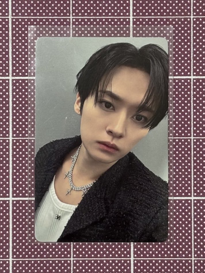 Straykids スキズ Hollow 
封入 店舗 特典 トレカ ID 交換

【譲】 渋谷 タワレコ ラキドロ リノ 🐰
　　　
【求】 同種 ヒョンジン 🦙

郵送、もしくは明日6/19渋谷にて手渡し

お気軽にお声がけください🙏🫧

#スキズ交換 skz