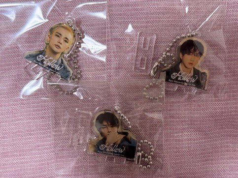 #スキズ交換
Stray Kids スキズ Hollow 交換
初回A 初回B 期間生産限定盤 IDフォト
セブンネット アクキー キーホルダー 特典

【譲】バンチャン チャンビン ヒョンジン ハン スンミン アイエン

【求】フィリックス リノ 
💖＞無印

※通常盤以外は異種も検討します
お気軽にお声掛けください🕊️✨