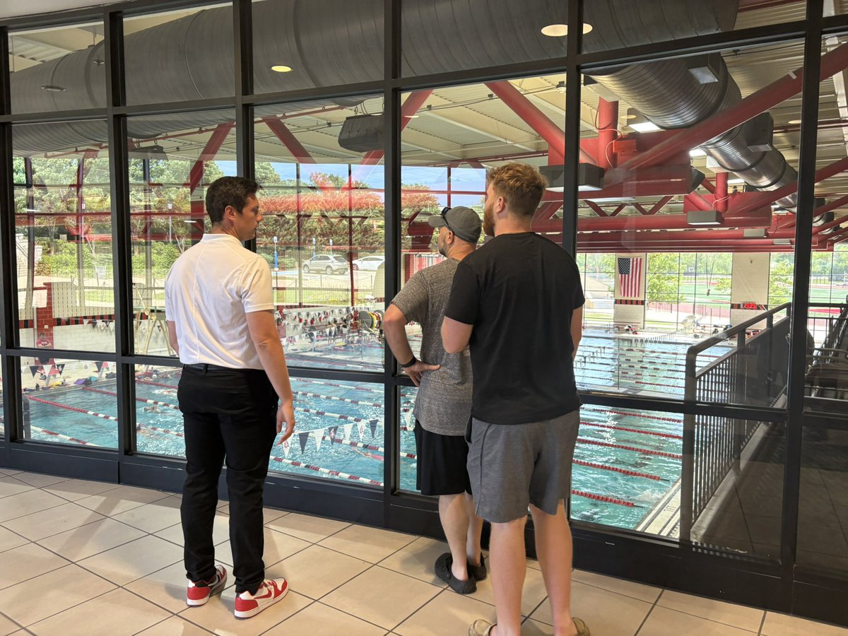 mickcasto's tweet image. Thanks @CoachPopino for showing my family around campus and taking time to talk to me. @Firebirds_FB is a special place. It was great to be on campus again.