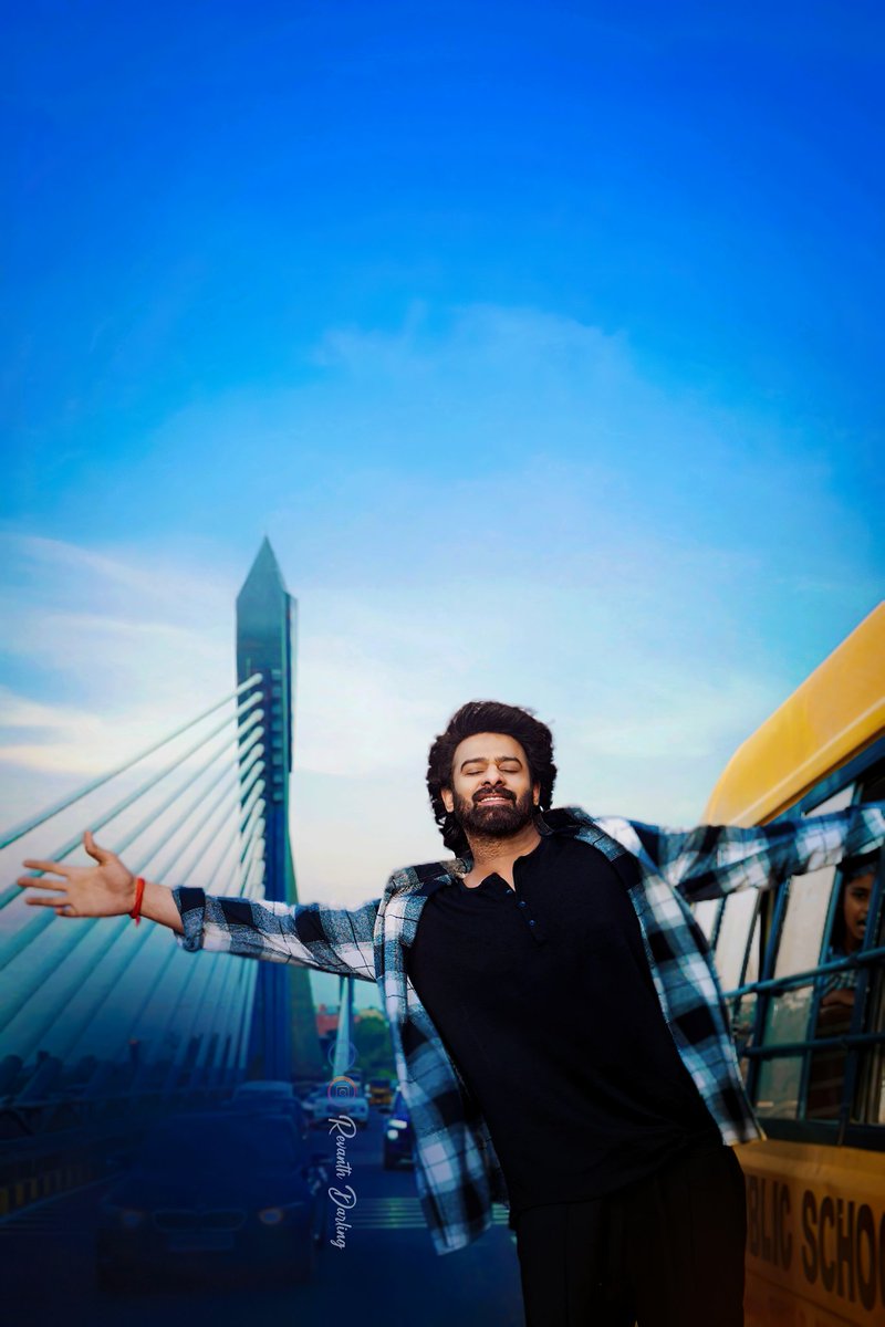 RevanthDarlin13's tweet photo. Love You DarlingeY 💙🙇✨!
#Prabhas  #Prabhas‌  #Prabhas𓃵 
#TheRajaSaabTeaser https://t.co/rtWKGb6hF7
