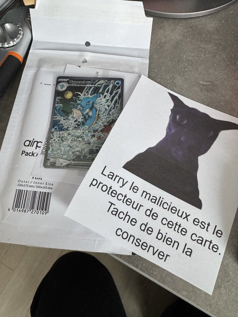 Anodim13's tweet image. Voilà pourquoi j’adore Vinted, tu glisse une petite vanne à la personne qui achète et il rentre dans le jeu, point faible trop fort