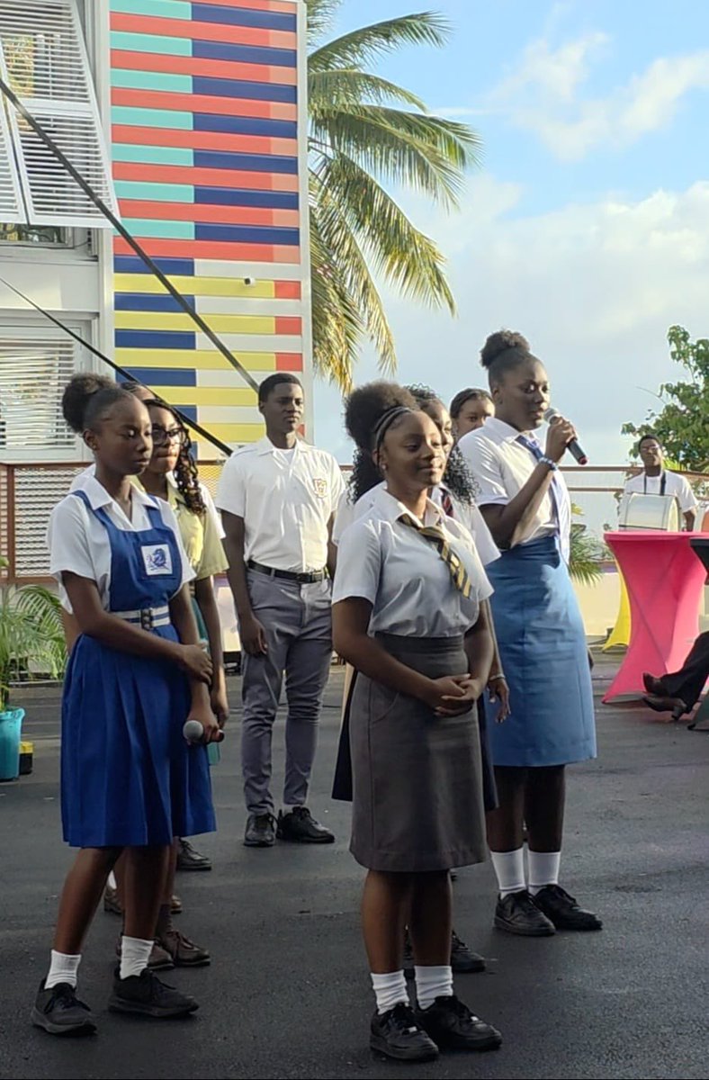 EltayebLimya's tweet photo. Congratulations to #Barbados 🇧🇧 on the opening of Oceana Innovation Hub - a collab with @XQAmerica to pioneer immersive learning, creative exploration, and youth-led solutions to shape the future of the #blueeconomy and beyond!

#climateresilience #innovation #education https://t.co/VNgtNE29AB