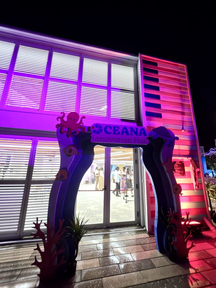 EltayebLimya's tweet photo. Congratulations to #Barbados 🇧🇧 on the opening of Oceana Innovation Hub - a collab with @XQAmerica to pioneer immersive learning, creative exploration, and youth-led solutions to shape the future of the #blueeconomy and beyond!

#climateresilience #innovation #education https://t.co/VNgtNE29AB