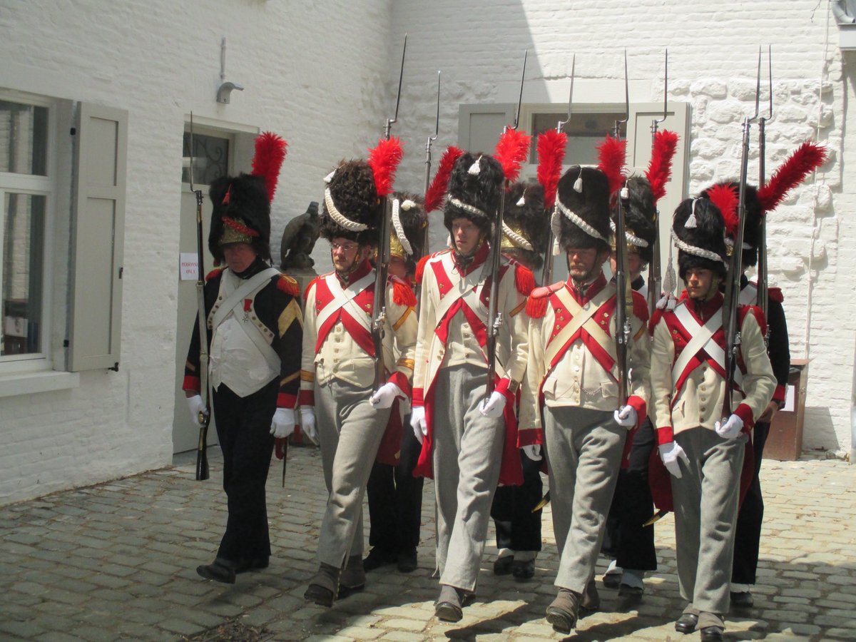 HistorianBlood's tweet image. #Waterloo210 #Waterloo200 - the French won the glorious uniforms competition.