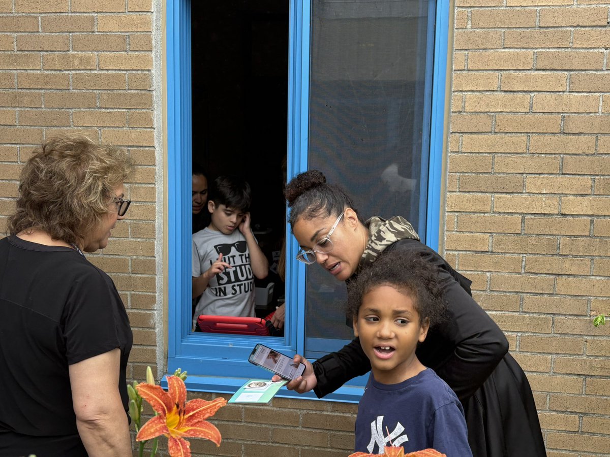 Austin Road School tweet media