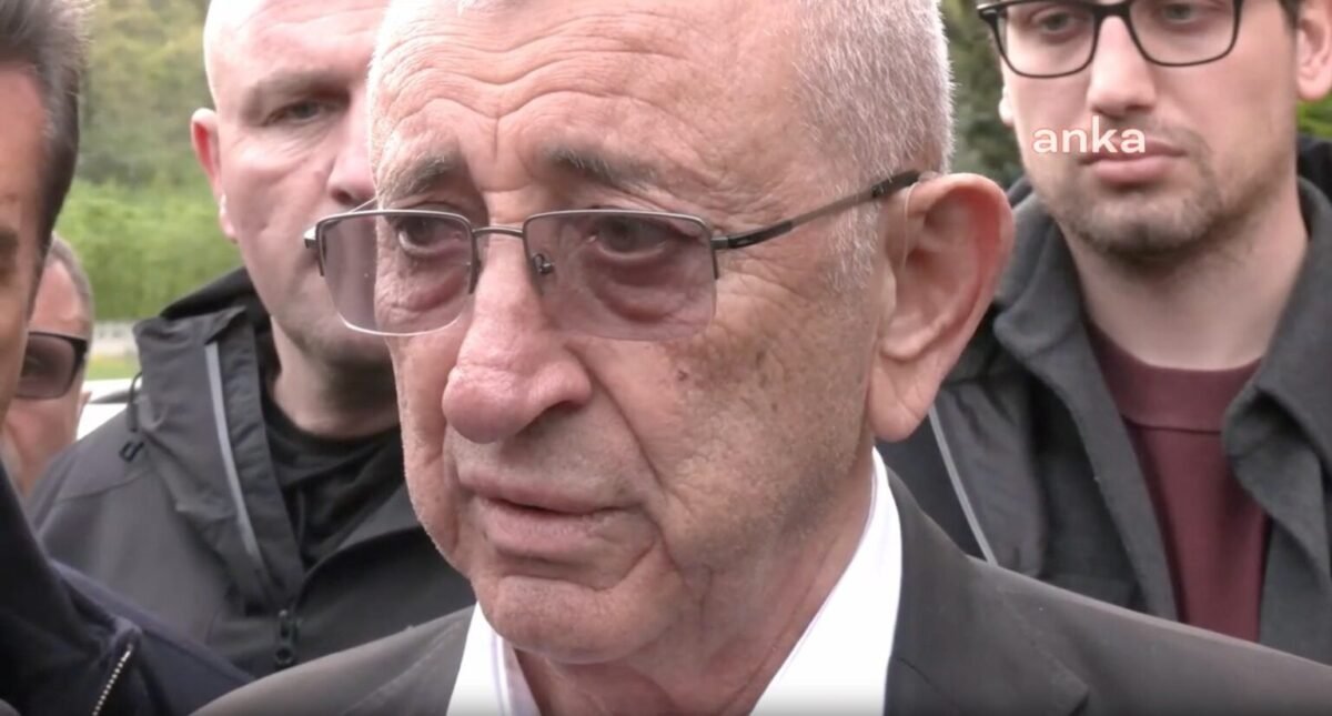 İBB'nin yolsuzluk soruşturmasında itirafçı olan iş insanlarının ifadelerinin ardından MASAK harekete geçti. 

MASAK, Adem Soytekin'in rüşvet için aldığı bazı dairelerin, baba Hasan İmamoğlu'nun üzerine yapıldığını tespit etti.