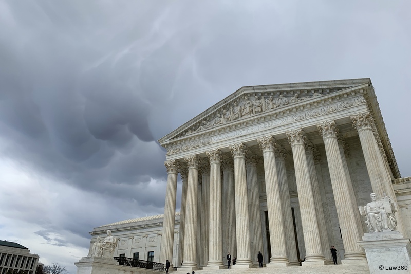 BREAKING: The U.S. Supreme Court upheld a Tennessee ban on gender-affirming medical care for minors, finding that the state law does not violate the Equal Protection Clause. law360.com/articles/22846…