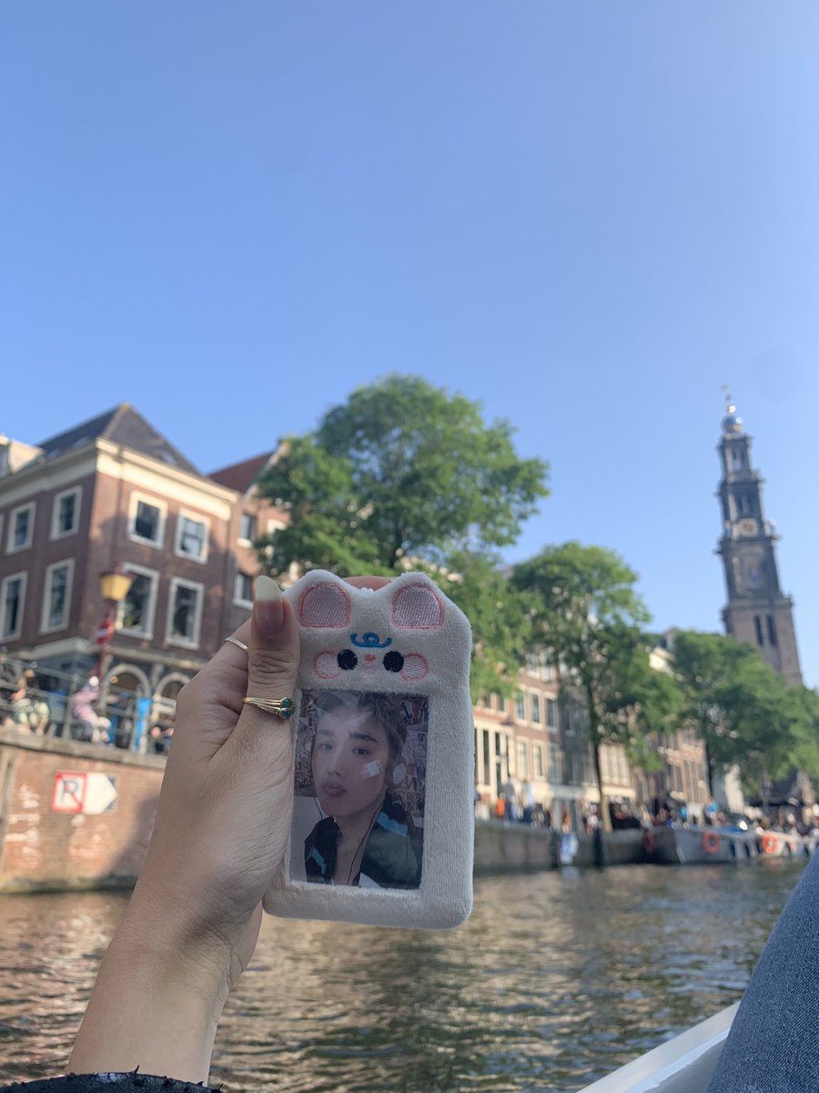 jentopia's tweet photo. mi queridísimo intak se fue a amsterdam conmigo 🙃 https://t.co/cTTIGgy4ZA