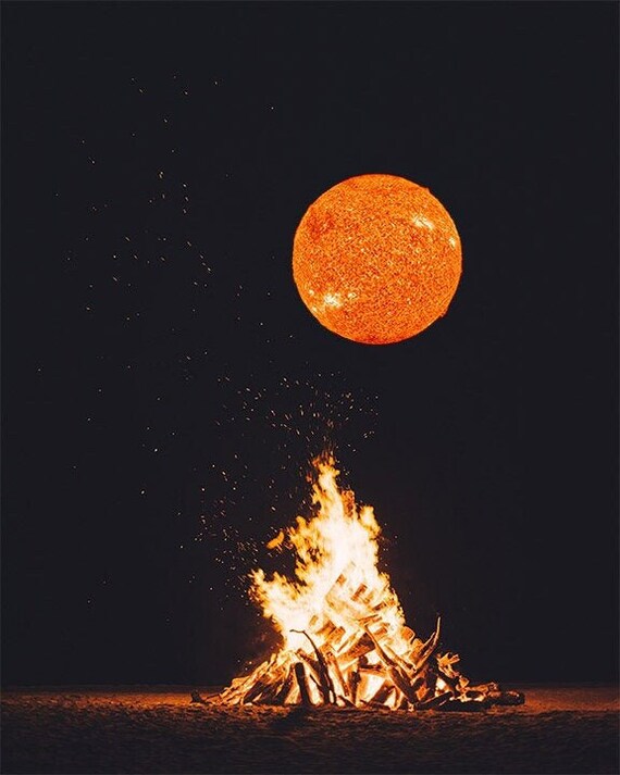 برفاب دِئے میں جَل رہا ہے
فِطرت کا چَلن بَدل رہا ہے
’’احمد ندیم قاسمی‘‘