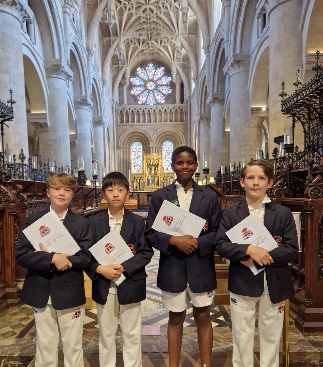 We were delighted to welcome groups from four London primary schools for workshops with our pupils &amp; singing in <a href="/ChChCathedralOx/">Christ Church Cathedral, Oxford</a> this week. Always glad to share the experience of performing in this glorious building! #music #outreach #education #oxford