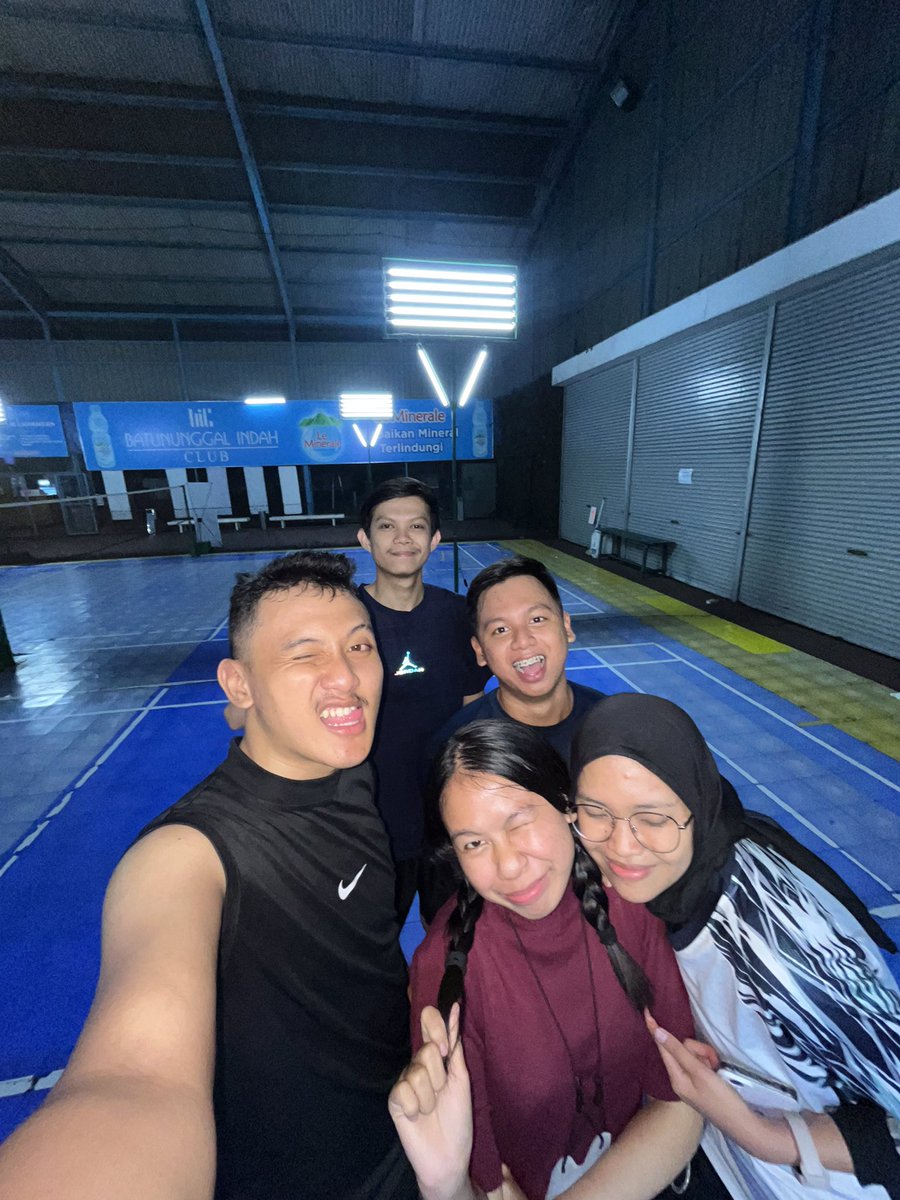 Asepirfandi07's tweet photo. Bulutang Ges 🏸 https://t.co/2QfvoaMLNz