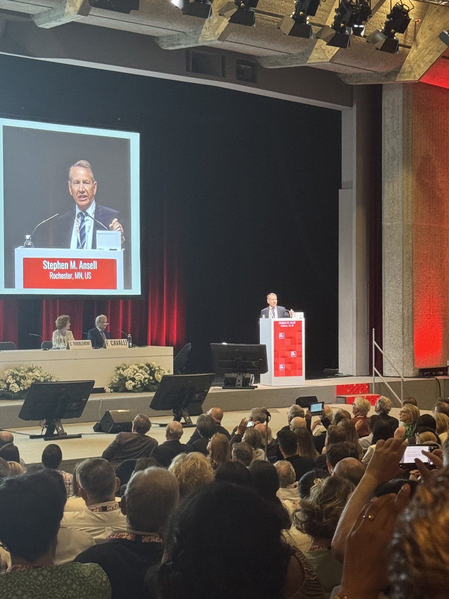GregNowakowski's tweet image. Dr Ansell discussing plenary abstract ICML Lugano  on predicting response to CART by microenvironment signature 
@MayoCancerCare