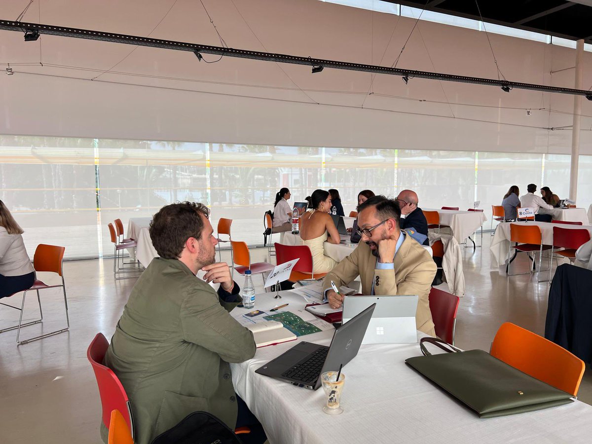 puertodemotril's tweet image. @puertodemotril se cita en la 66 asamblea de MedCruise, celebrada en Cartagena, para abordar la industria de los cruceros. Este tipo de cumbres se sustentan en una serie de pilares como la promoción del puerto y el destino, a través de las reuniones comerciales.
#20AniversarioAPM